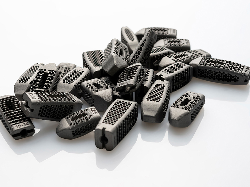 Multi-metal 3D printing